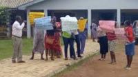 protesting nurses of the hospital