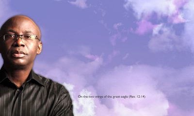 tunde Bakare